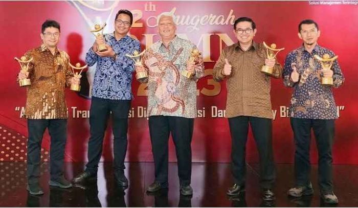 Petrokimia Raih Penghargaan CEO Innovative Leader dan Perusahaan Peduli Pengembangan UMKM