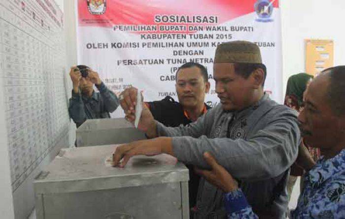 Sosialisasikan Pilkada pada Tuna Netra, KPU Tuban Simulasikan Pencoblosan