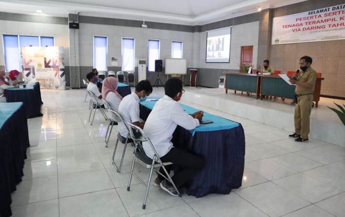 DPUTR Gresik Adakan Pembekalan Sertifikasi Tenaga Konstruksi Via Daring