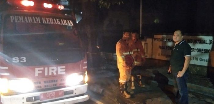 Lagi, Bekas Kantor PN Gresik Dibakar Orang Gila