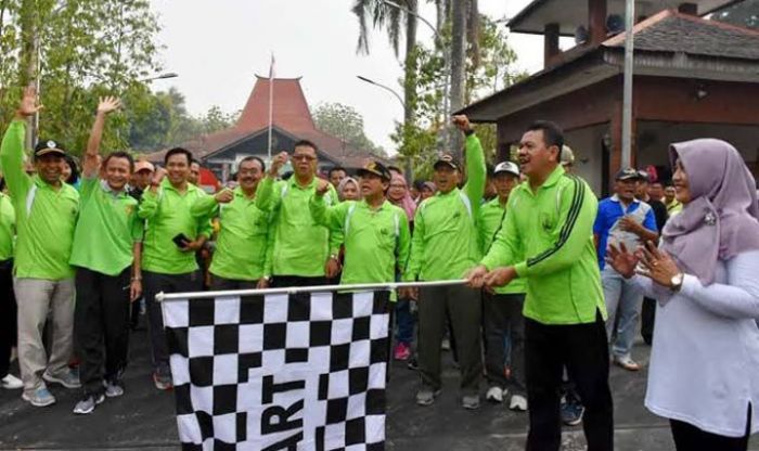 Wabup Lepas Gerak Jalan Perjuangan Mojosari-Mojokerto