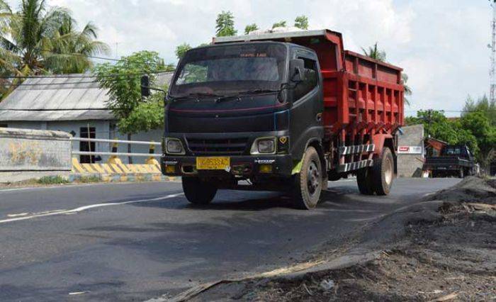 Belasan Titik Jalur Pantura Situbondo Bergelombang, Potensi Kecelakaan Arus Mudik Tinggi