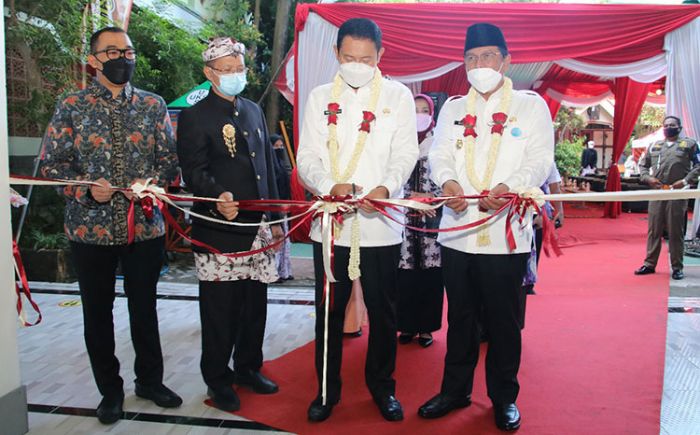 Luncurkan Program Gerlamsesaku, Bupati Yuhronur: Dari Lamongan untuk Indonesia