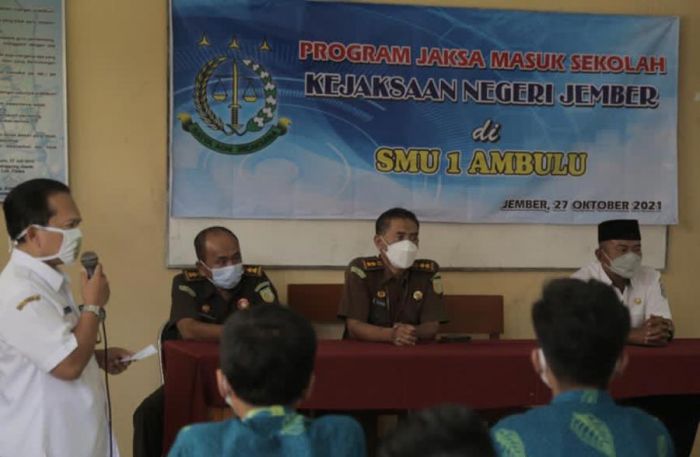 Setahun Vakum, Kejari Jember Kembali Gelar JMS di SMAN Ambulu Jember