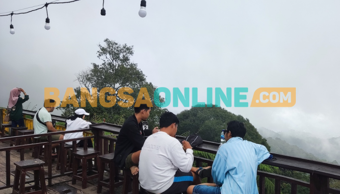 Bukan di Dieng dan Tak Kalah Cantik, Negeri di atas Awan ini Ternyata Ada di Kediri