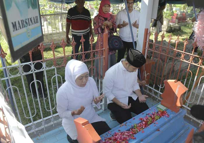 May Day, Khofifah-Emil Ziarah ke Makam Aktivis Buruh Marsinah