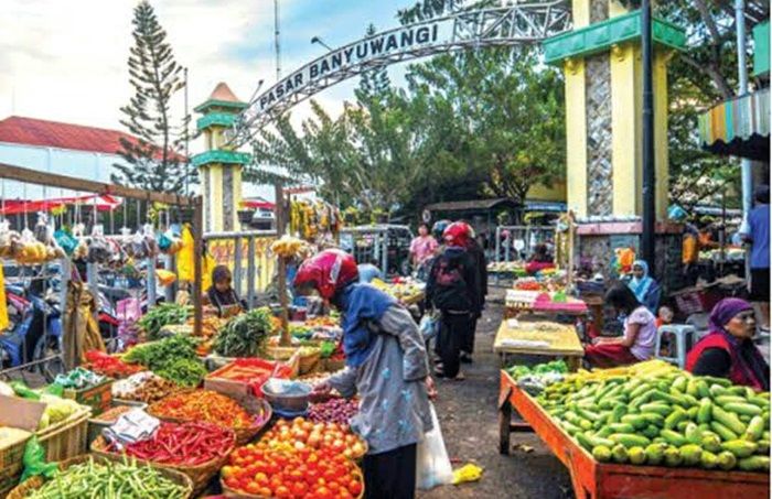 Dampak Covid-19, Omzet Pedagang di Pasar Banyuwangi Anjlok