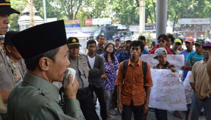 Tersangka Korupsi, Anggota DPRD Situbondo Didesak Mundur