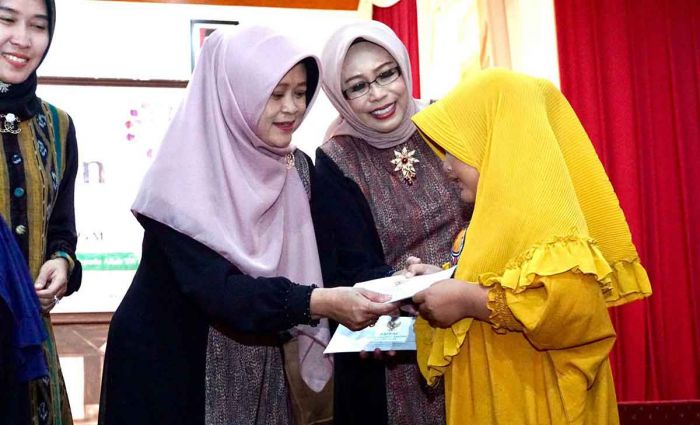 TP PKK Kota Pasuruan Santuni Ratusan Anak Yatim, Bunda Fatma: Jadikan Momentum ini untuk Berbagi