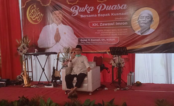 Gelar Buka Puasa, Ketua DPRD Jatim Kusnadi Hadirkan KH Zawawi Imron