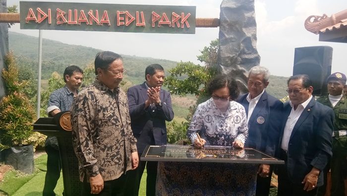 Universitas Adi Buana Surabaya Resmikan ​Kampus Edupark di Mojokerto