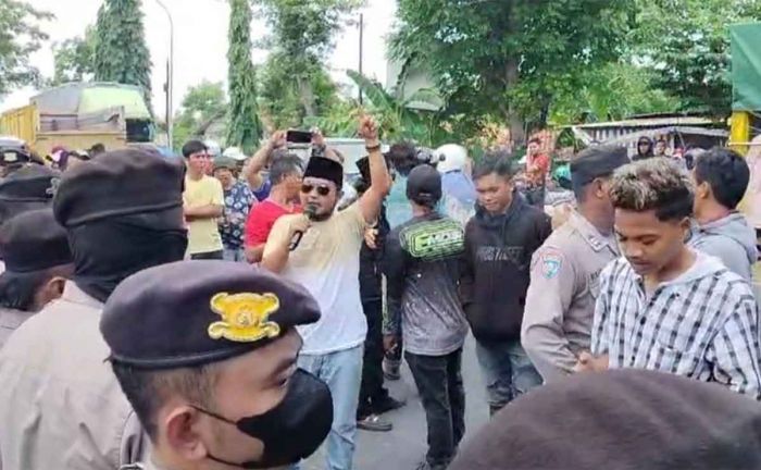 Demo Sekretariat PPK Tlanakan Pamekasan, Caleg dari PBB Tuntut Penghitungan Ulang