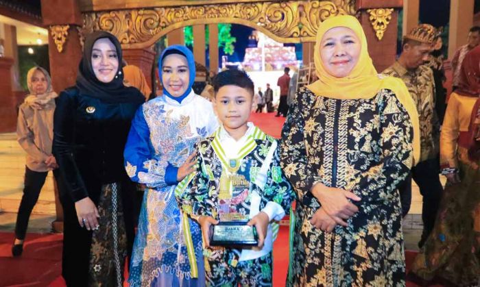 Gubernur Khofifah Hadiri Puncak Mojo Batik Festival 2023, Ada Tari Kolosal hingga Fashion Show