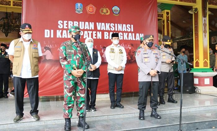 Kapolri dan Panglima TNI Gandeng Ulama dan Tokoh Masyarakat Tekan Angka Covid-19 di Bangkalan