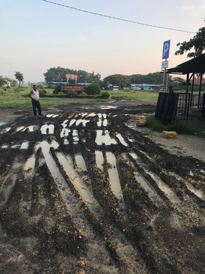 Akses Bus TransJatim Masuk Terminal Balongpanggang Gresik Rusak, Imbas pada Penumpang