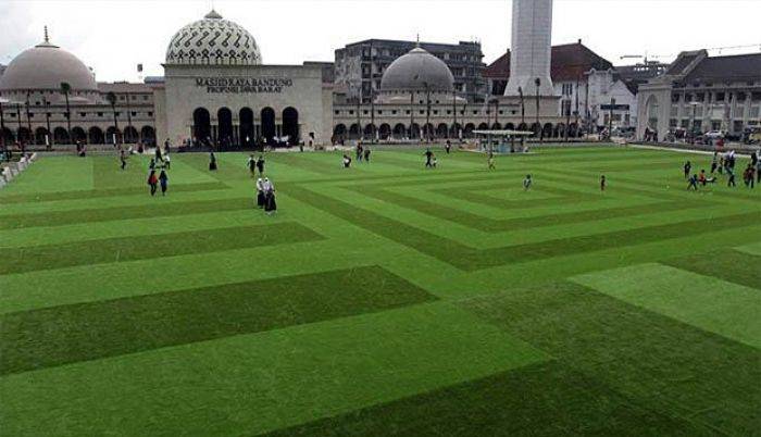  Rumput Palsu Alun-alun Bandung Rp 5 M, Dibiayai Perusahaan Properti 