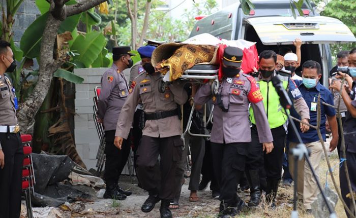 Hadiri Pemakaman, Kapolres Gresik: Aiptu Jailani Adalah Teladan