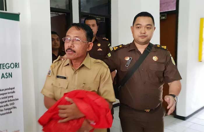 Diduga Korupsi APBD Rp 176 Juta, Kejari Gresik Tahan Kades Sembayat