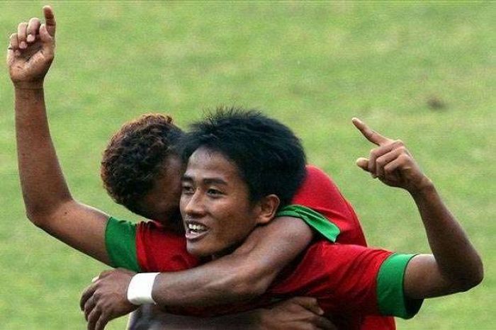 Hadapi Second Leg, Bayu Gatra Didampingi 3 Anggota Keluarga dan Calon Istrinya 