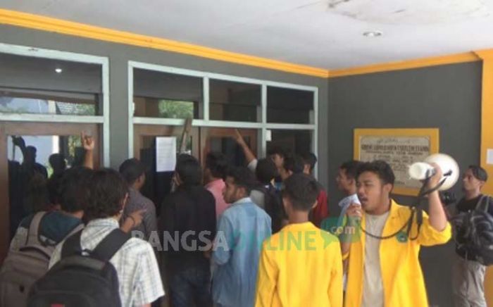 Mahasiswa Undar Kembali Demo, Ruang Kelas dan Fakultas Disegel