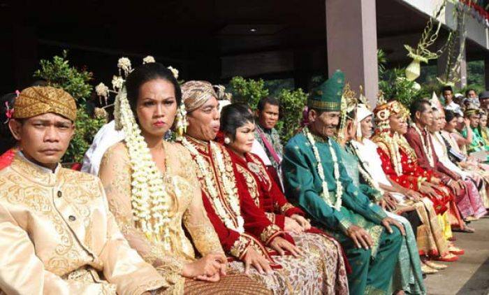 Dispenduk Jember Gelar Nikah Massal untuk Warga non-Muslim