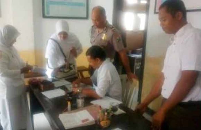 Cegah Pungli, Propam Polres Bondowoso Sidak Penerbitan SKCK dan Sidik Jari