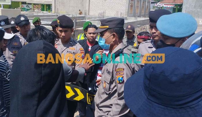 Minta Klarifikasi Dugaan Korupsi, Kantor Kemenag Pamekasan Didemo