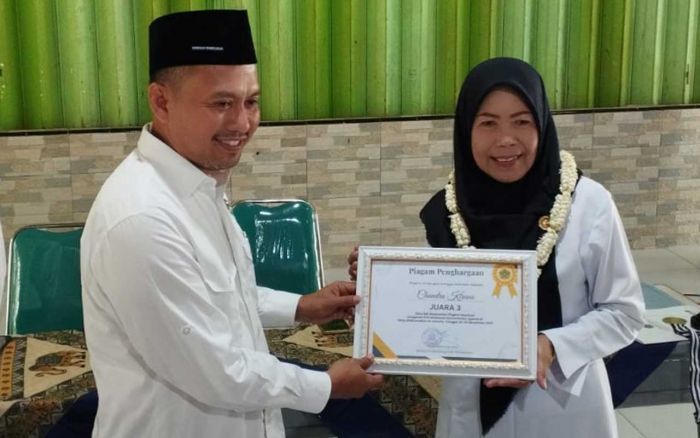 Cihuy! Guru MAN 2 Pamekasan Raih Juara 3 Guru MA Berprestasi Tingkat Nasional