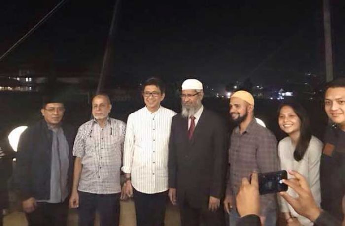 Kunjungi Kota Batu dan Sempat Coba Rafting, Zakir Naik Dapat Pengawalan Setingkat VIP