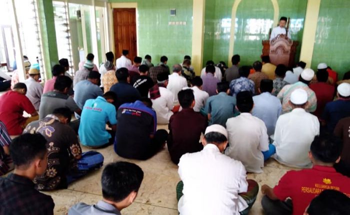 Antisipasi Tersebarnya Virus Corona, Masjid di Jember Tiadakan Karpet Saat Salat Jumat