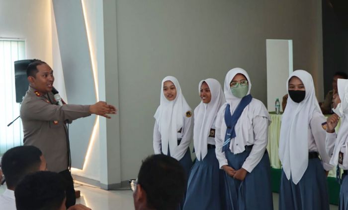 Kapolres Ngawi Sosialisasi Wawasan Kebangsaan di SMAN 2