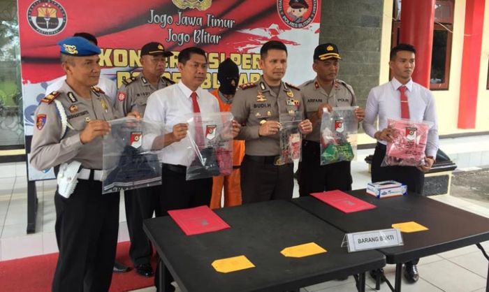 Bisnis Prostitusi Rumah Karaoke di Blitar Terbongkar, Pengunjung Bisa Kencani Pemandu Lagu