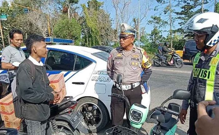 Satlantas Polres Bangkalan Tindak Pengguna Sepeda Listrik di Jalan Raya