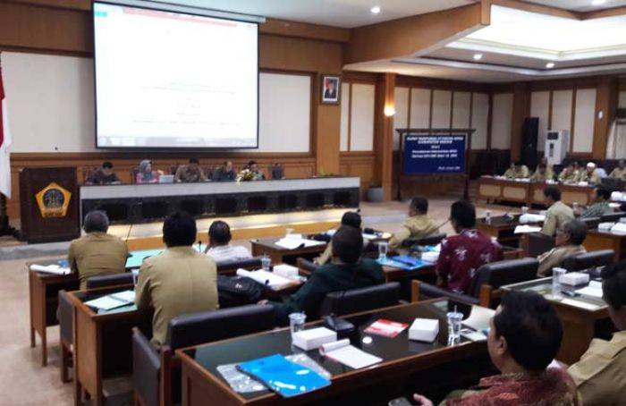 Komisi A DPRD Gresik Gelar Public Hearing Ranperda PPD 