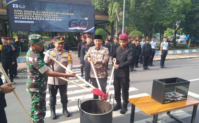 Jelang Lebaran, Lapas Ngawi Gelar Apel Siaga dan Musnahkan Barang Bukti