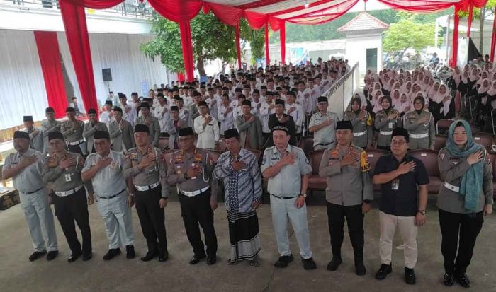 Korlantas Polri dan PT Jasa Raharja Kunjungi Ponpes Queen Al Falah Kediri