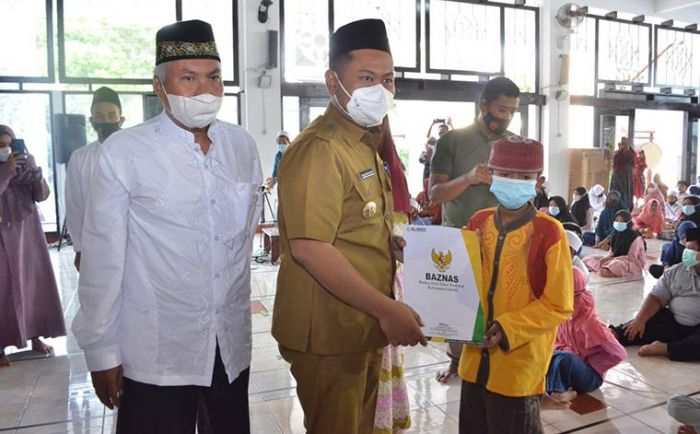 Bupati Gresik Santuni 1.000 Anak Yatim