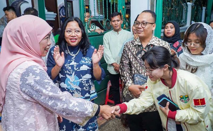 Sambut Silaturahmi Tokoh Lintas Elemen, Khofifah Ceritakan Asal-usul Halalbihalal