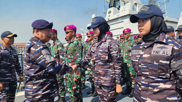 Sukses Ikuti Latma Multilateral Rimpac 2024, Pangkoarmada II Sambut Kedatangan KRI REM-331