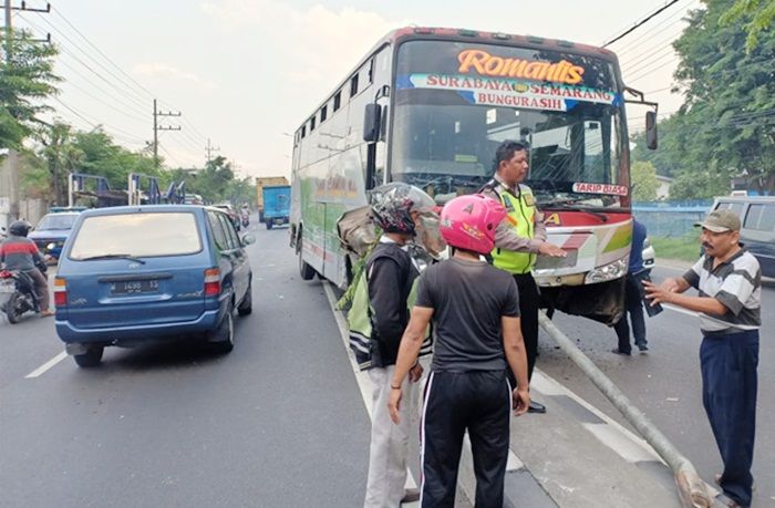 ​Kecelakaan Karambol Terjadi di Trosobo Sidoarjo