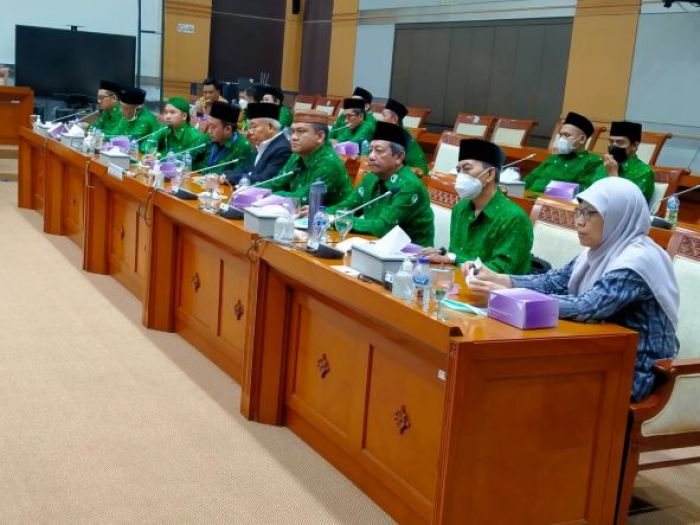 Di Depan Komisi VIII DPR, Kiai Asep Tolak LGBT dan Minta Madrasah Dicantumkan di UU Sisdiknas