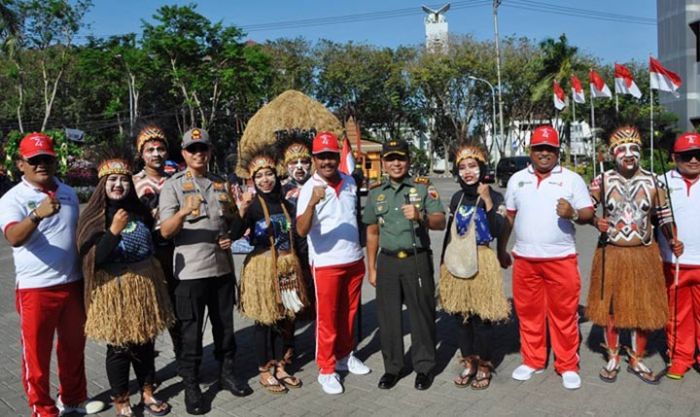 Wabup Qosim Lepas Karnaval Puluhan Mobil Hias