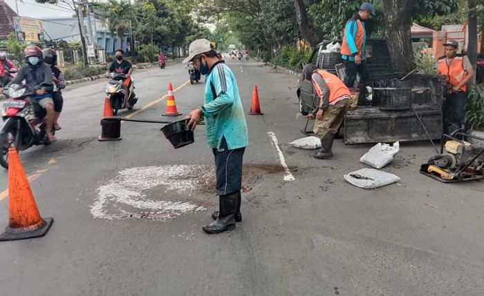 Sering Dapat Aduan Jalan Berlubang, DPUPR Kota Kediri Benahi di 394 Titik