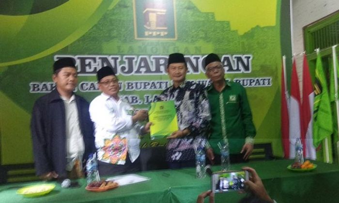 Sekda Yuhronur Efendi Daftar Bacabup ke PPP