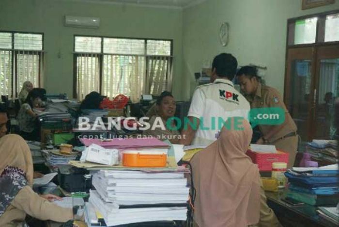 Ramai di Medsos, Netizen Minta KPK Juga Bidik Pengguna APBD Jombang