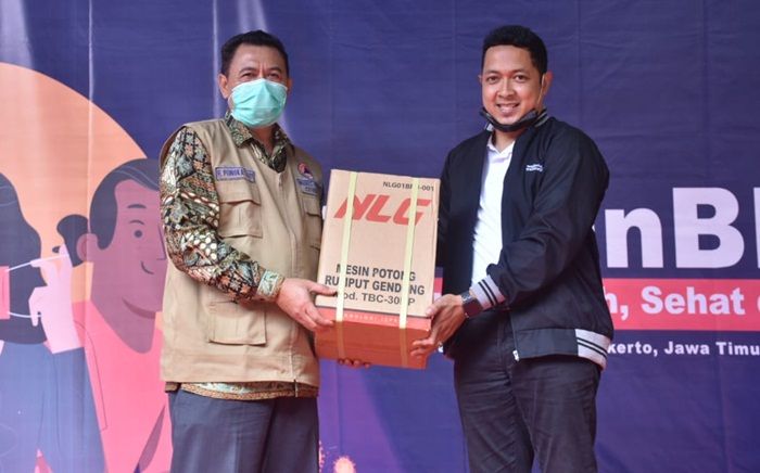 Bupati Pungkasiadi Salurkan Bantuan Kemenparekraf ke Pelaku Usaha Pariwisata