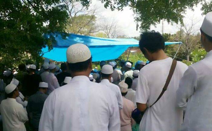 Jenazah Abdullah Umar, Santri Langitan yang Tenggelam, Diantarkan Ribuan Warga Bedilan ke Pemakaman