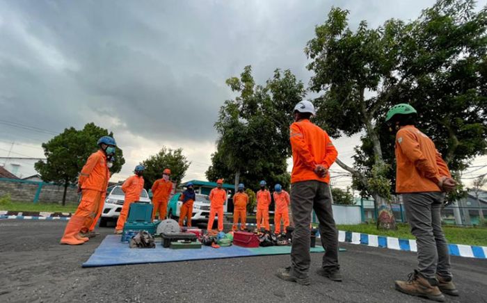 PLN UIT JBM Lakukan Gelar Pasukan, Pastikan Keandalan Pasokan Listrik Jelang Idulfitri