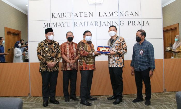 Berikan Pelayanan Prima, Lamongan Hadirkan Pembayaran Pajak Berbasis Digital