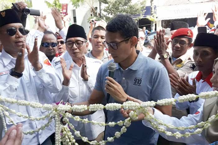 Sandiaga Uno Resmikan Roemah Djoeang di Lamongan